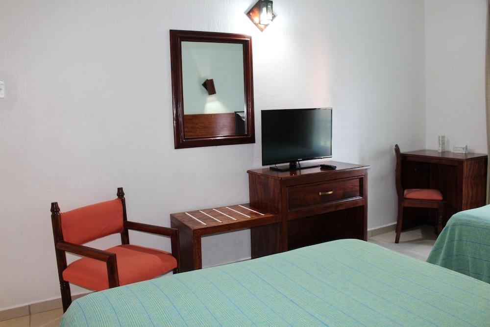 Hotel Castillo Huatulco & Beach Club Santa Cruz Huatulco Buitenkant foto